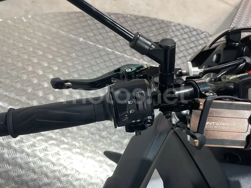 Yamaha MT-07 - Vista 12