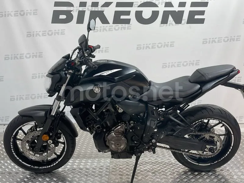 Yamaha MT-07 - Vista 4