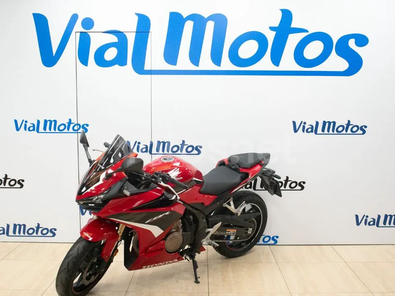 Honda CBR500R - Vista 3