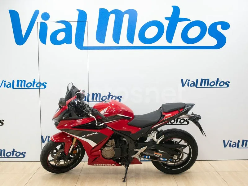 Honda CBR500R - Vista 4