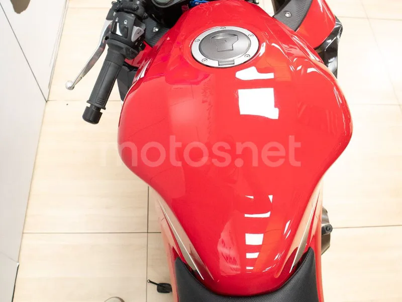 Honda CBR500R - Vista 10