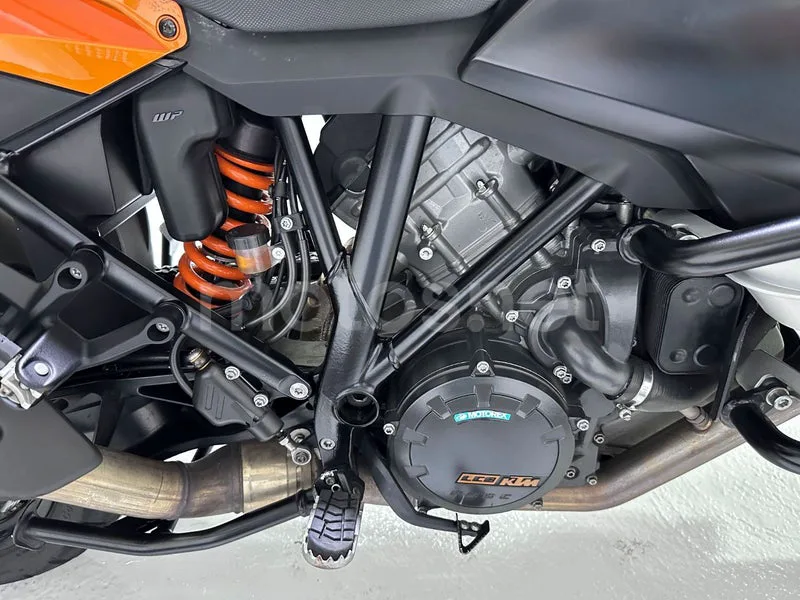 KTM 1190 Adventure - Vista 16