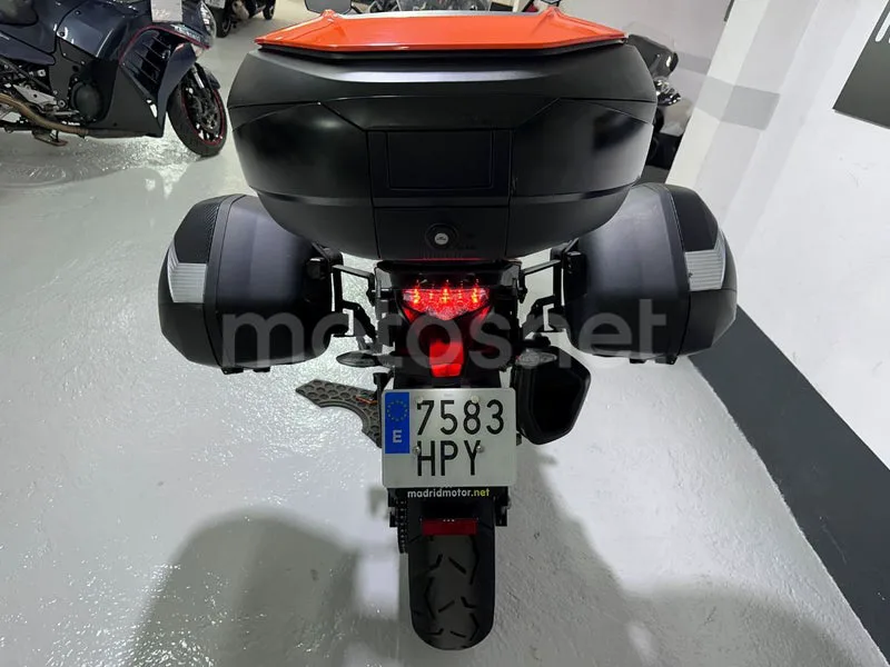KTM 1190 Adventure - Vista 21