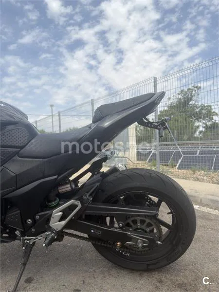 Kawasaki Z800 - Vista 7