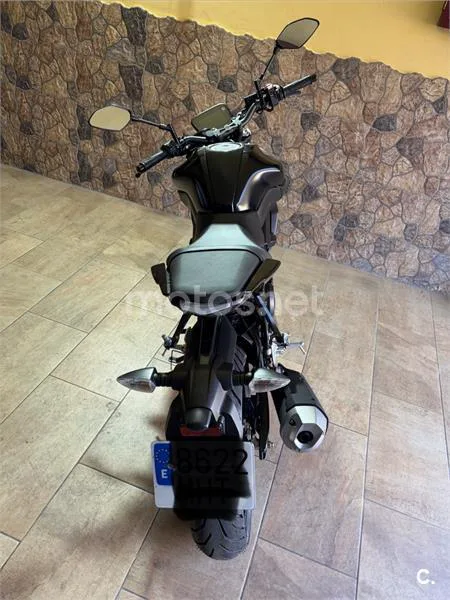 Yamaha MT-125 - Vista 3