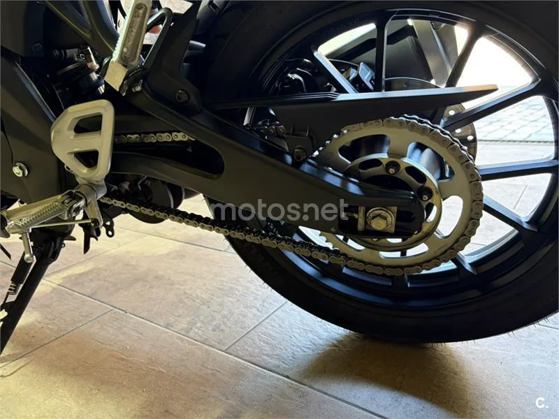 Yamaha MT-125 - Vista 6