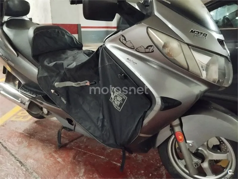 Suzuki Burgman 400 750 € 2006 Barcelona - 1