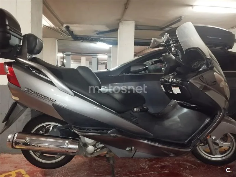 Suzuki Burgman 400 - Vista 10