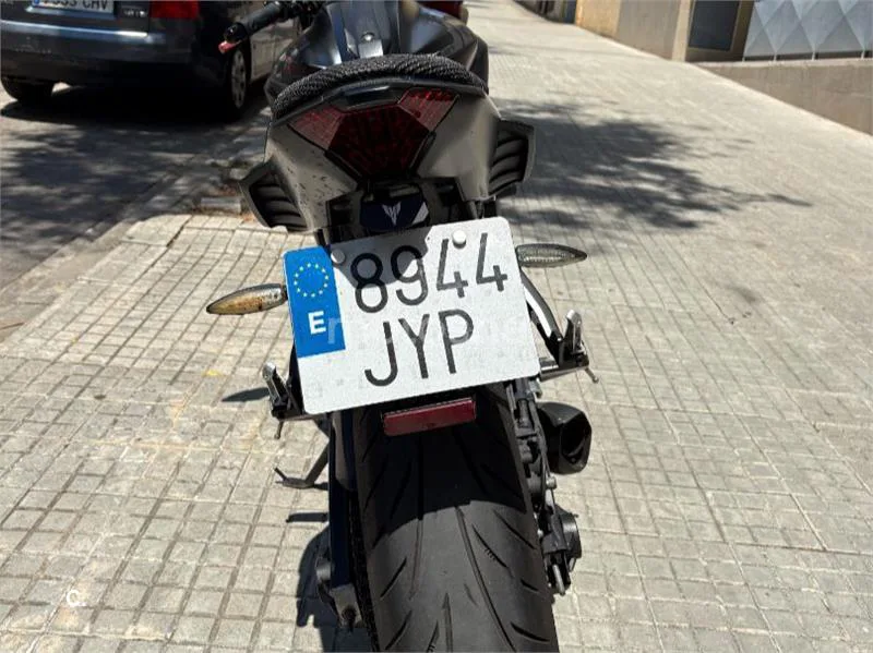 Yamaha MT-07 - Vista 8