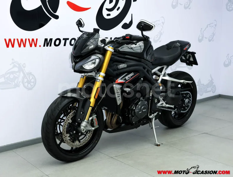 Triumph Speed Triple - Vista 8