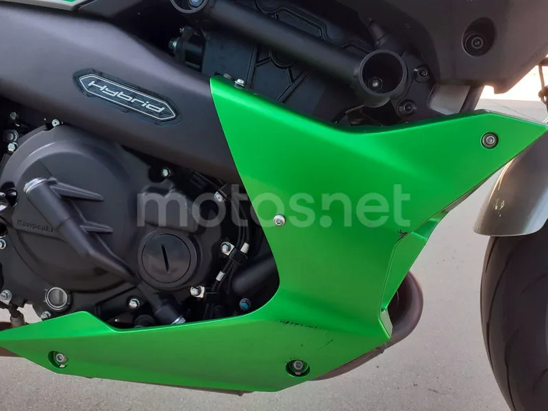 Kawasaki Z7 Hybrid - Vista 15