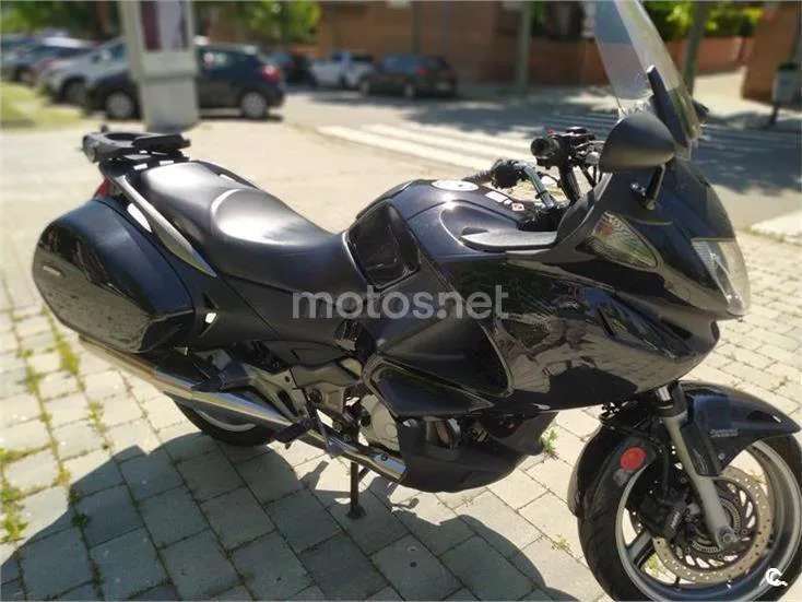 Honda NT700V Deauville - Vista 3