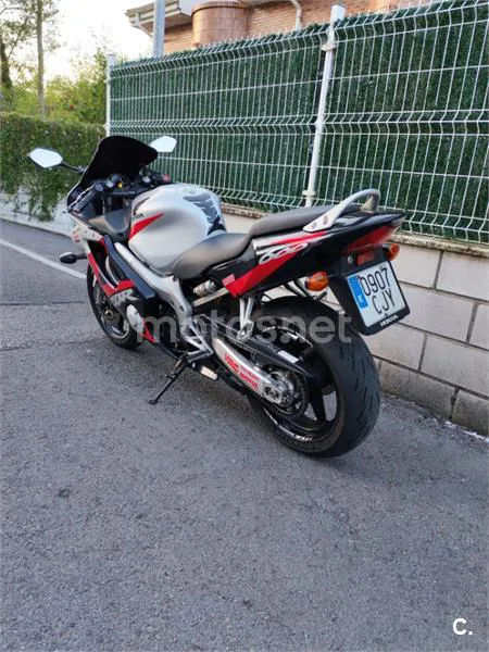 Honda CBR600F - Vista 6