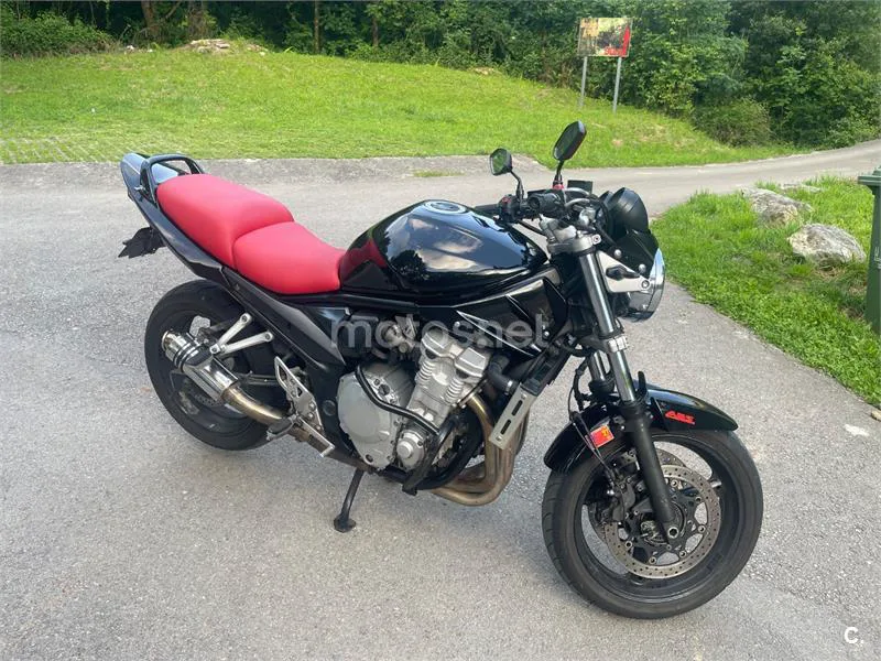 Suzuki Bandit 650 - Vista 3