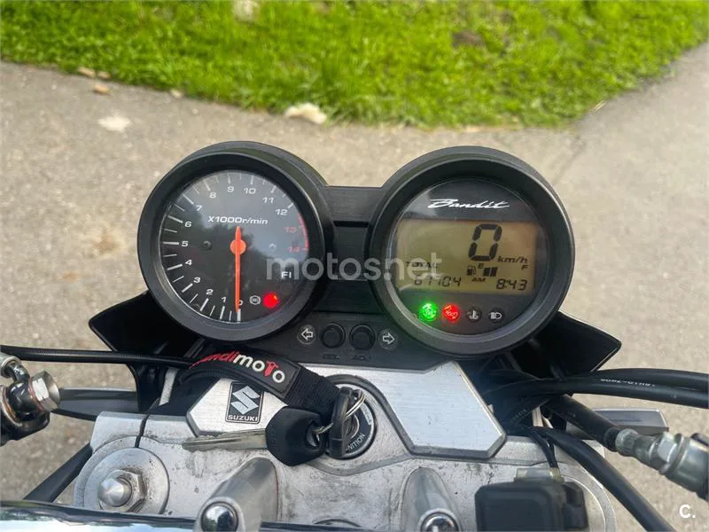 Suzuki Bandit 650 - Vista 7