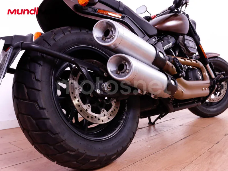 Harley-Davidson Fat Bob - Vista 4