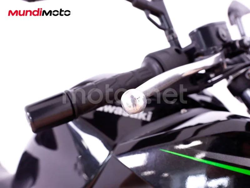 Kawasaki Z500 - Vista 13