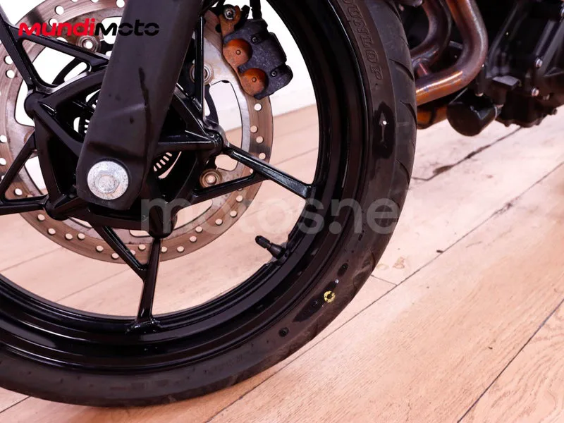 Kawasaki Z500 - Vista 19