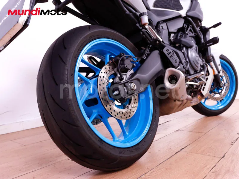 Yamaha MT-07 - Vista 4