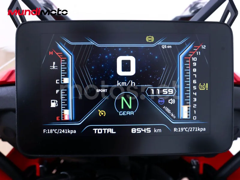 QJ Motor SRT 900 SX - Vista 12