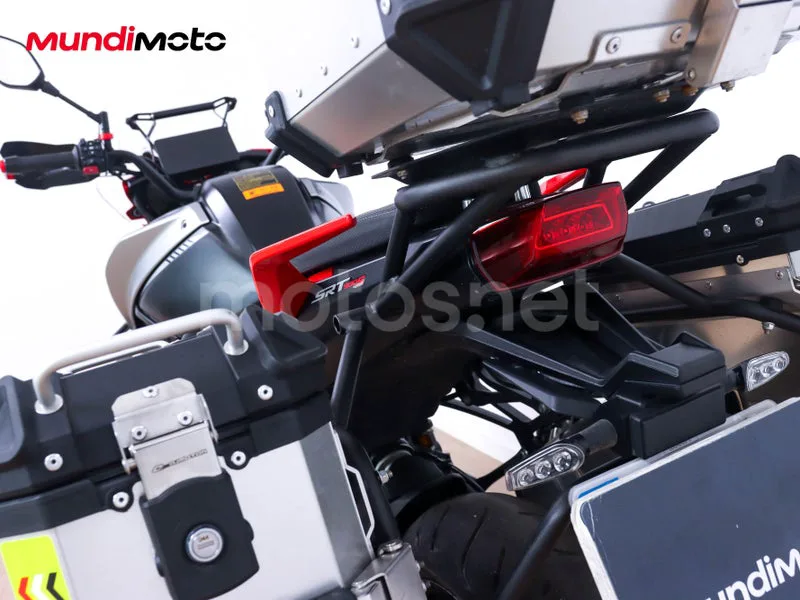 QJ Motor SRT 900 SX - Vista 9