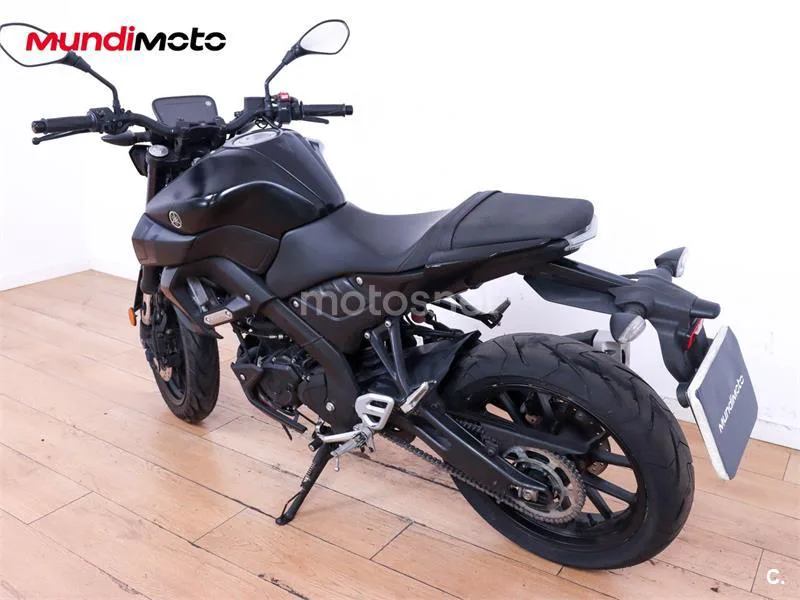 Yamaha MT-125 - Vista 8
