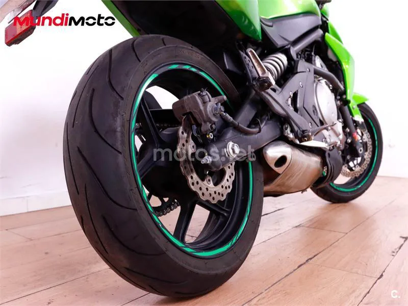 Kawasaki ER-6n - Vista 4