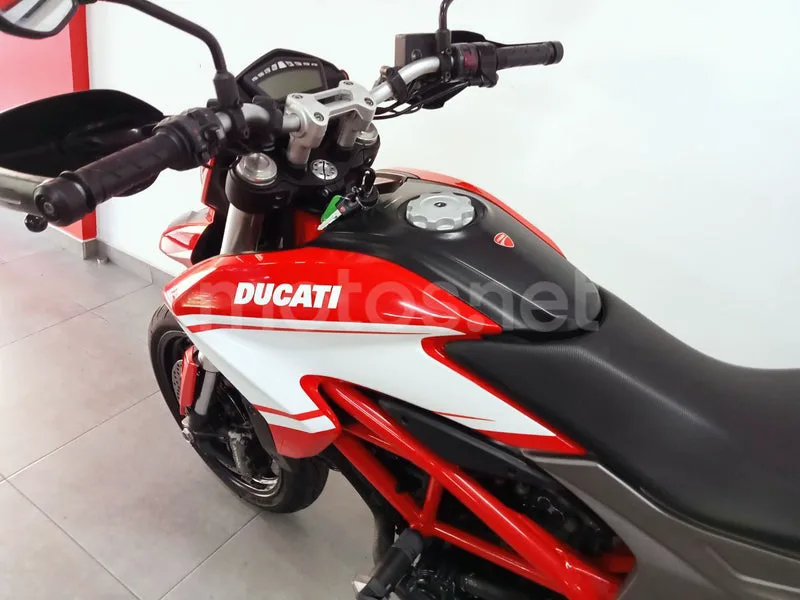 Ducati Hypermotard - Vista 4