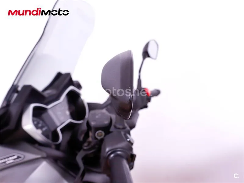 Yamaha XMAX 400 - Vista 14