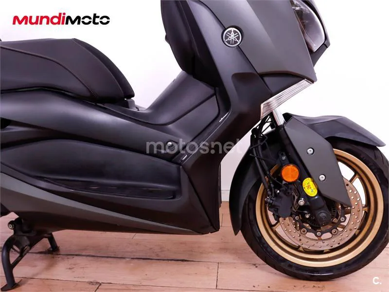 Yamaha XMAX 400 - Vista 16