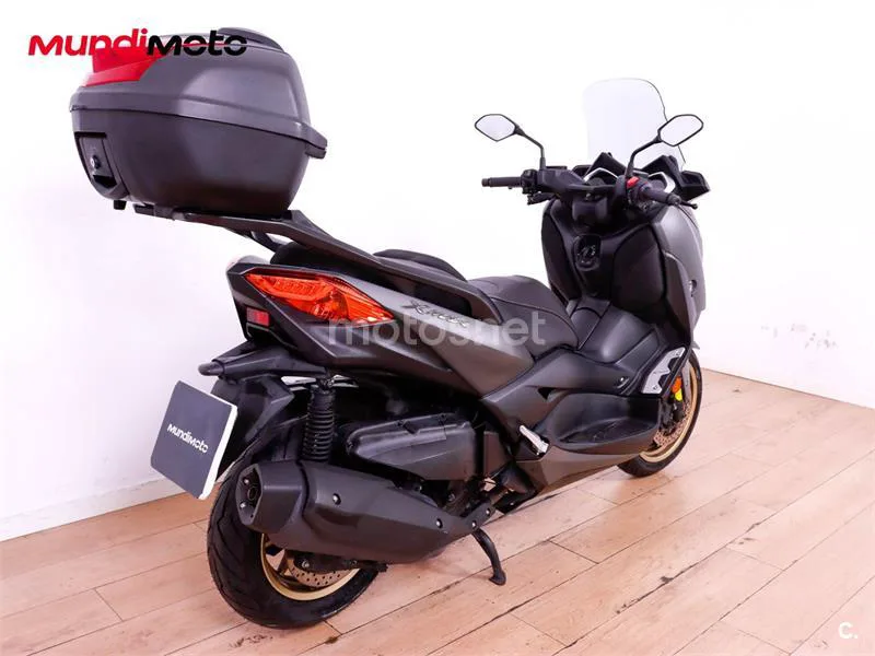 Yamaha XMAX 400 - Vista 3