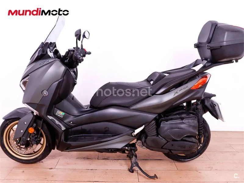 Yamaha XMAX 400 - Vista 6