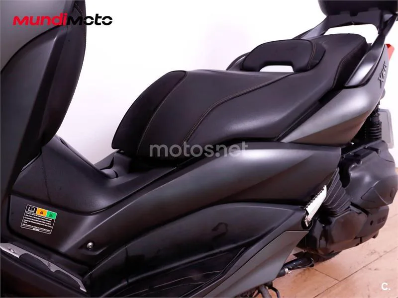 Yamaha XMAX 400 - Vista 10