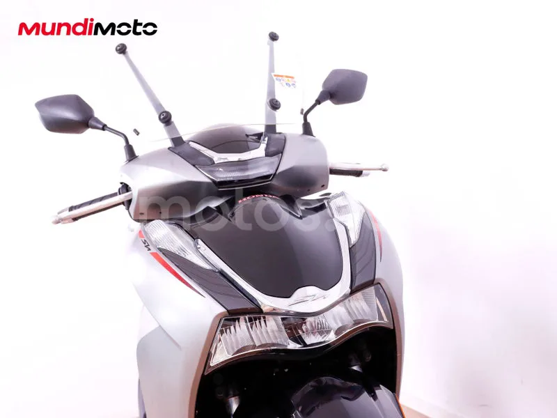 Honda SH350i - Vista 5