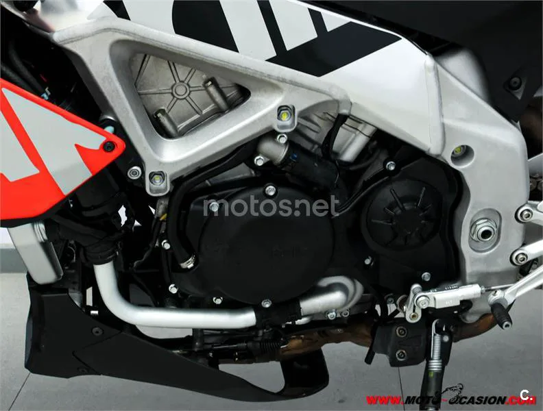 Aprilia Tuono V4 1100 - Vista 10