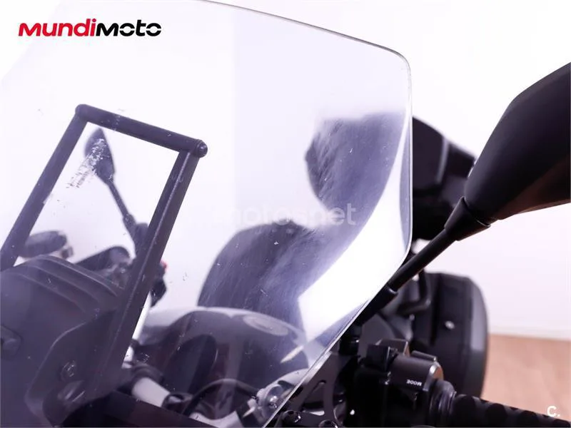Yamaha Tracer 9 - Vista 16