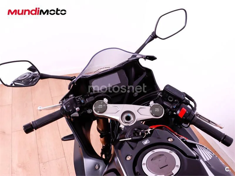 Honda CBR650R - Vista 11
