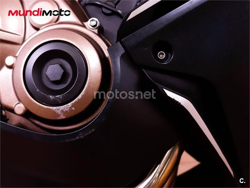 Honda CBR650R - Vista 16