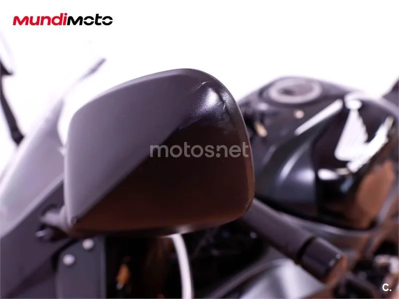 Honda CBR650R - Vista 20