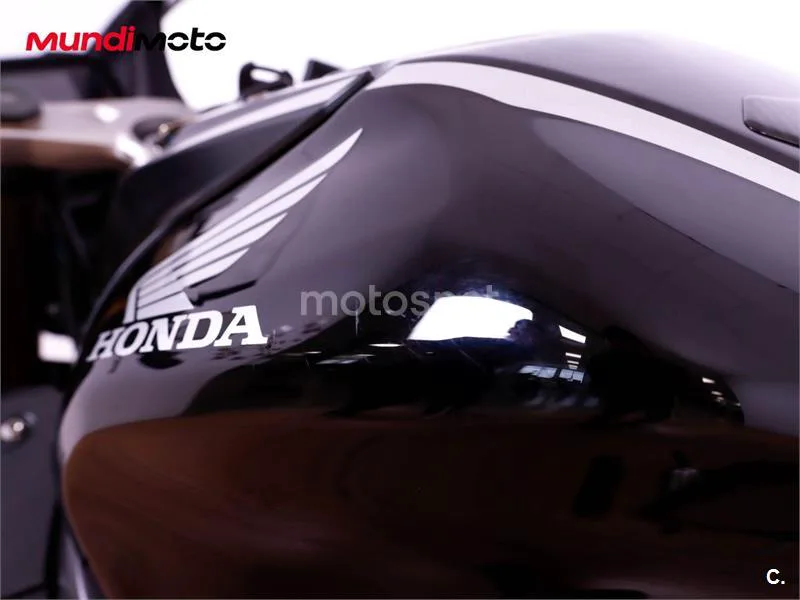 Honda CBR650R - Vista 21