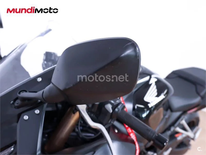 Honda CBR650R - Vista 23
