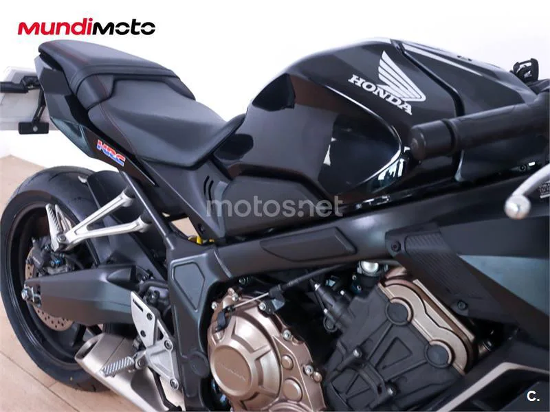 Honda CBR650R - Vista 31