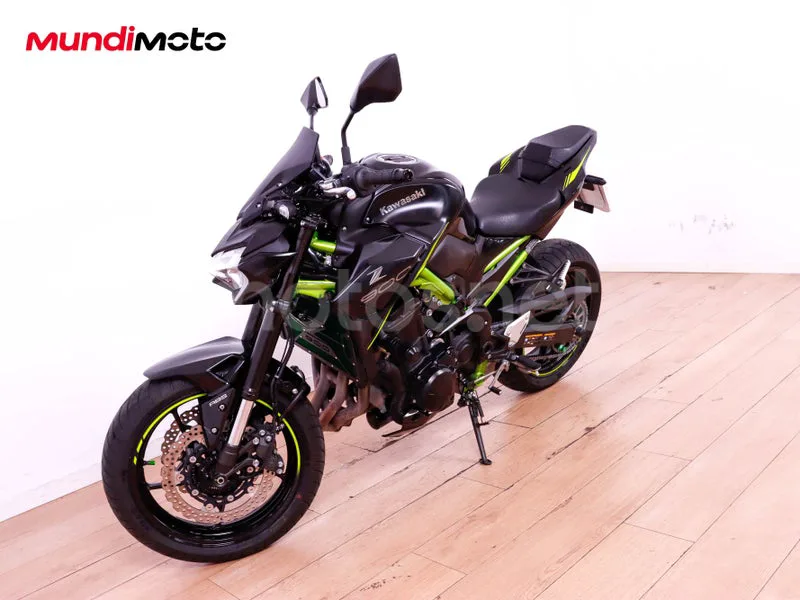Kawasaki Z900 - Vista 7