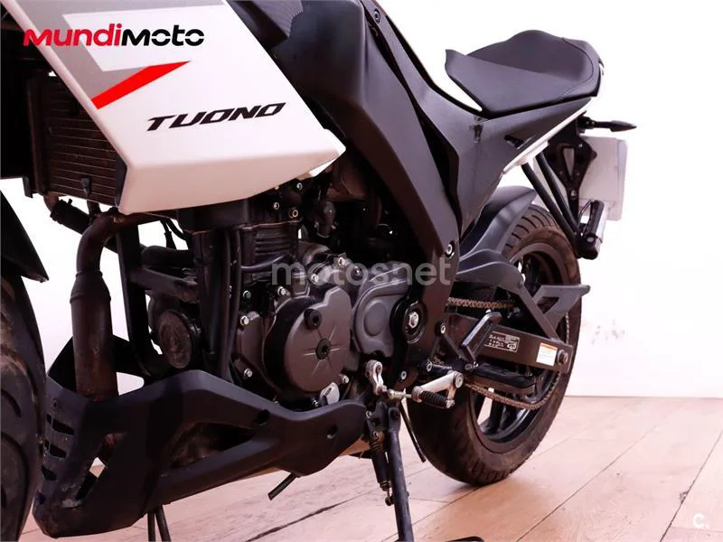 Aprilia Tuono 125 - Vista 10