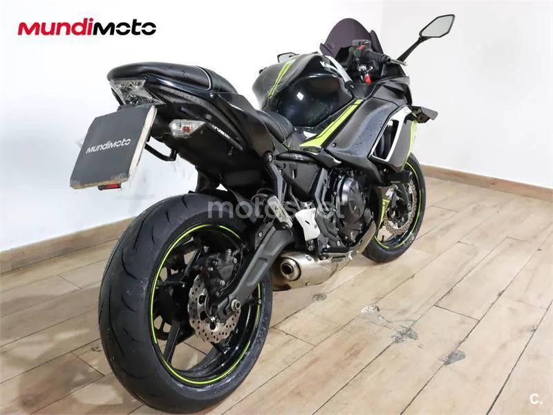 Kawasaki Ninja 650 - Vista 3