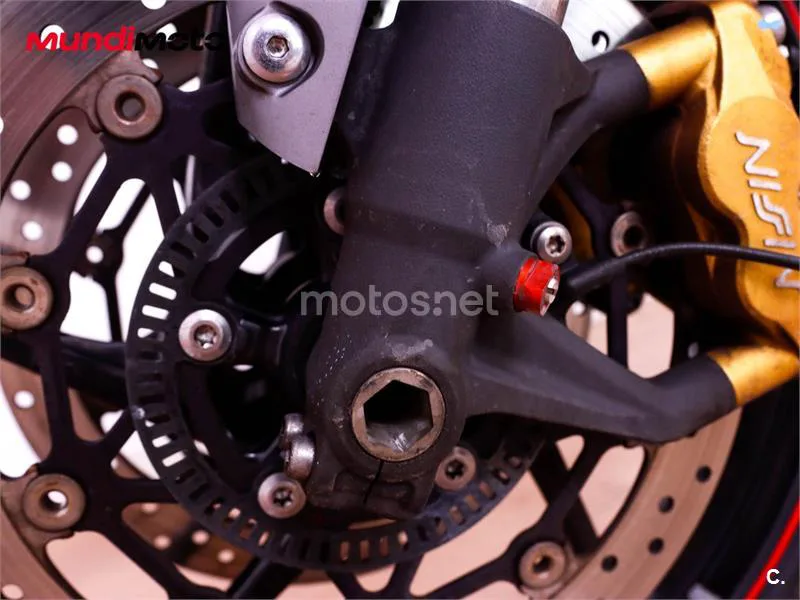 Triumph Street Triple R - Vista 15