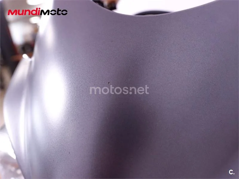 Triumph Street Triple R - Vista 23