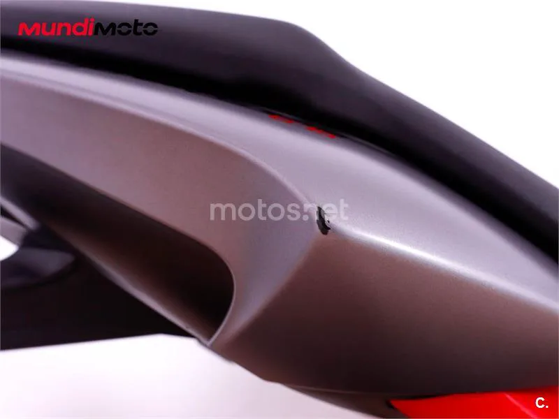 Triumph Street Triple R - Vista 26