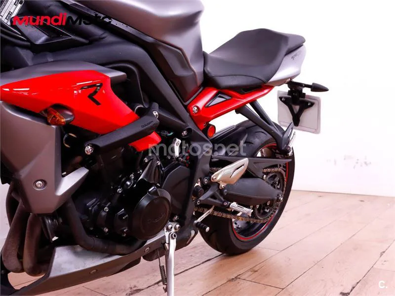 Triumph Street Triple R - Vista 10