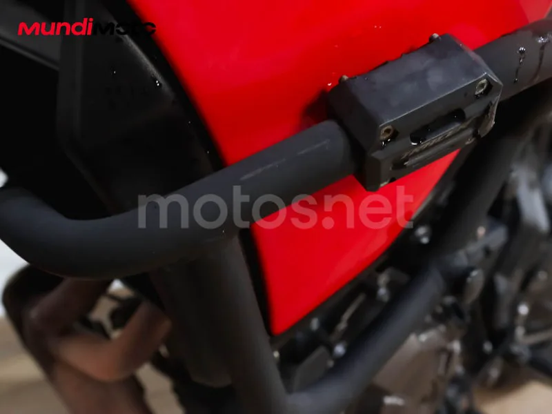 Yamaha Tracer 7 - Vista 16